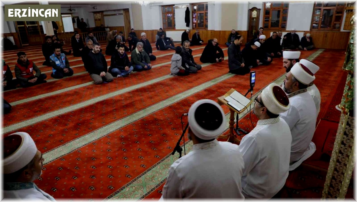 1939 Erzincan Depreminde hayatını kaybedenler için mevlid-i şerif okutuldu