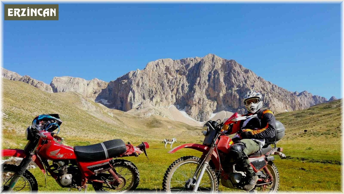 2 bin 500 rakıma motorlarıyla çıktılar, yaylada ki çiftçiler gördükleri motosikletler karşısında şaşkınlıklarını gizleyemedi