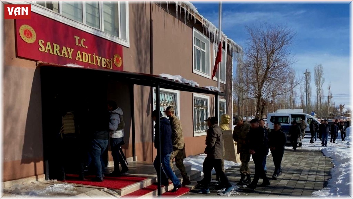 2 göçmen aileyi zorla tutup şiddet uygulayan 6 kişi tutuklandı