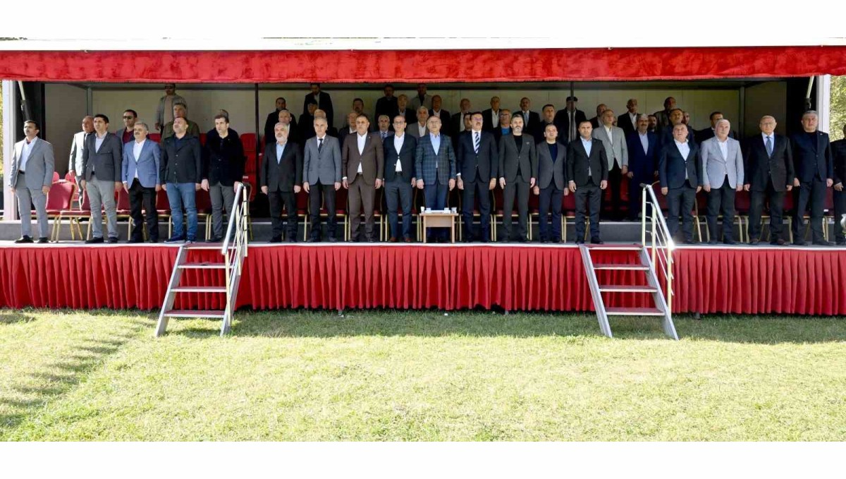 20. Uluslararası Turgut Özal Karakucak Güreşleri görkemli başladı