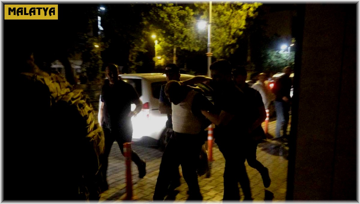 200 polisli cinayet duruşmasında: 7 tutuklama