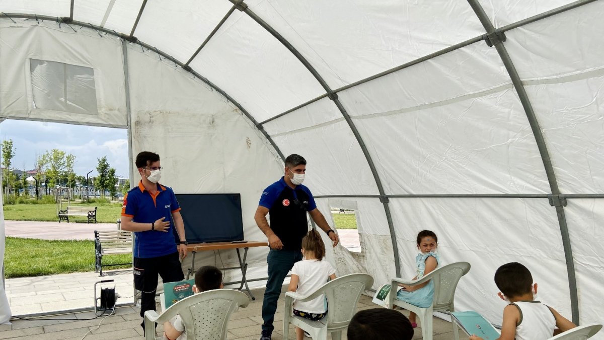 '2021 Afet Eğitim Yılı' kapsamında çocuklar bilgilendirildi