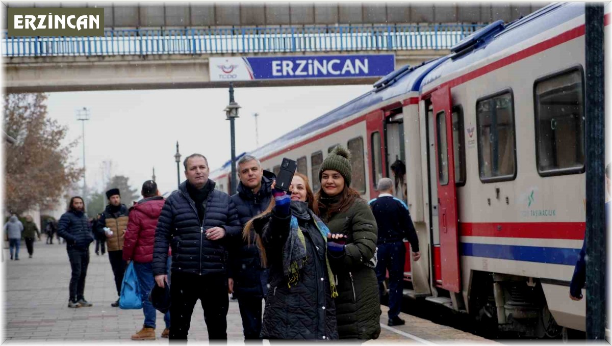 2023 yılında turizm geliri 54 milyar 315 milyon 542 bin dolar oldu