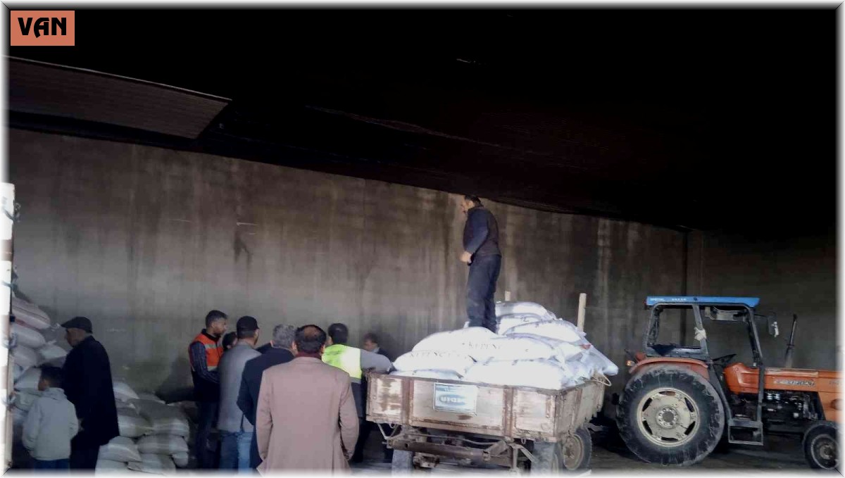 226 çiftçiye 100 ton arpa dağıtımı