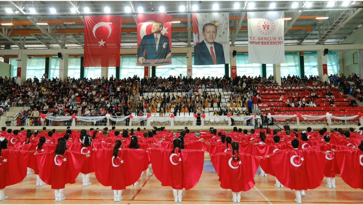 23 Nisan Erzincan'da coşkuyla kutlandı