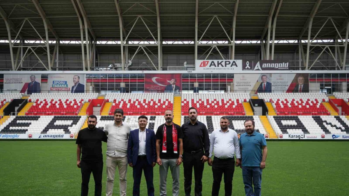24 Erzincanspor'da yaprak dökümü devam ediyor