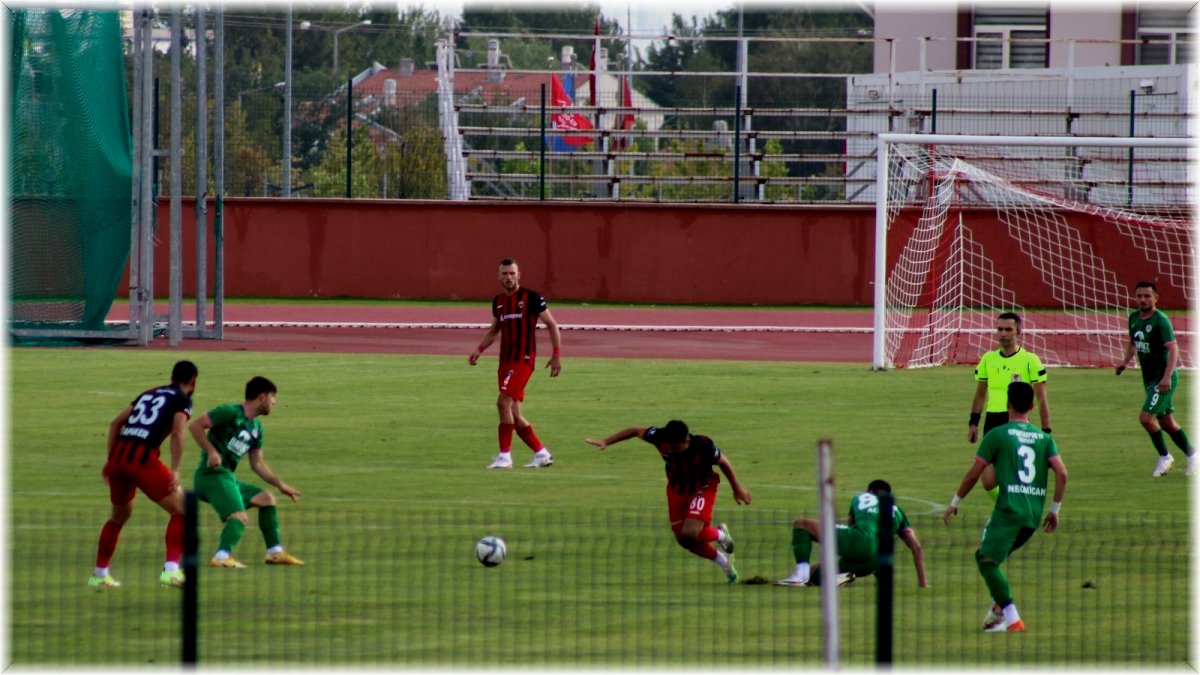 24Erzincanspor kendi sahasında İspartaspor’a 3-1 yenildi