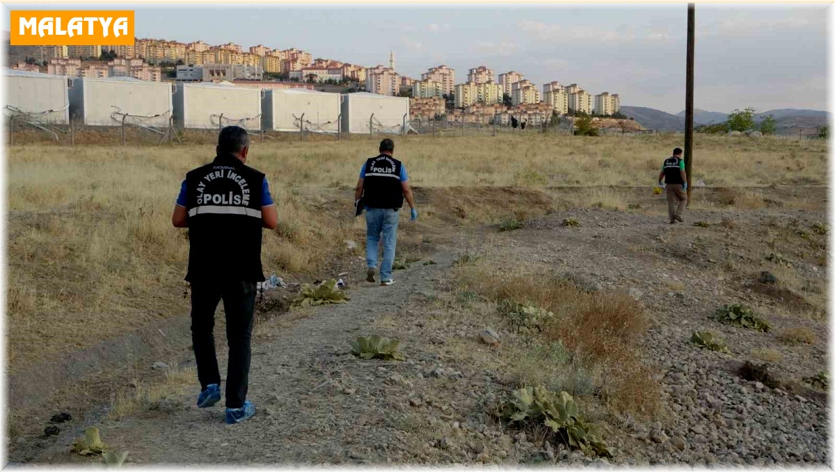 26 yaşındaki genç silahlı saldırıda bacağından yaralandı