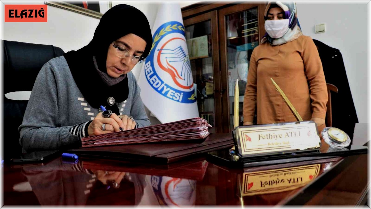 28 Şubat mağduru olan Türkiye'nin ilk başörtülü Belediye Başkanı Fethiye Atlı o süreci anlattı