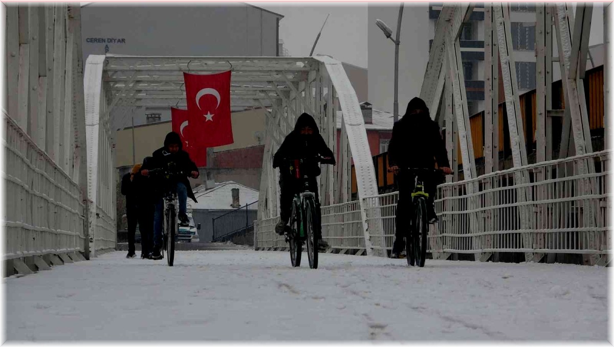 29 Ekim'de Ardahan'da kar sürprizi