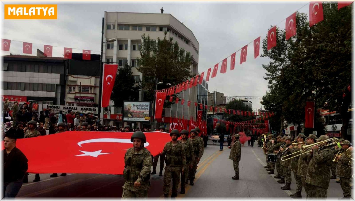 29 Ekim'e prova coşkusu