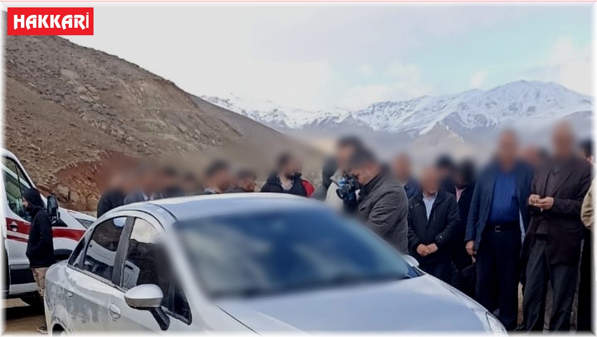 29 yaşındaki genç otomobilde kafasından vurulmuş halde ölü bulundu