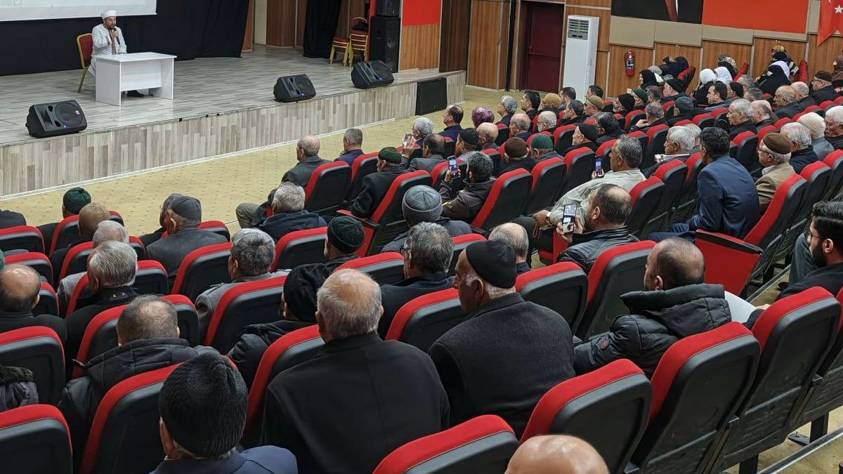 Ağrı’da hacı adaylarına ihram, tavaf ve hac kuralları anlatıldı