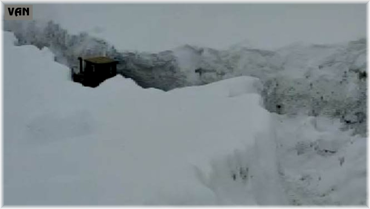 3 günde açılan 1,5 kilometrelik yol 3 saatte kapandı