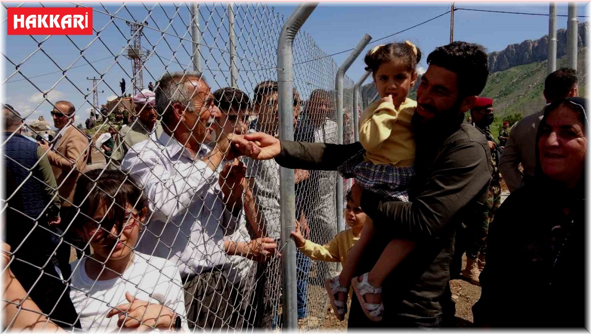 30 yıl aradan sonra gelen sevinç: Akrabalarını görmek için kapıya akın ettiler