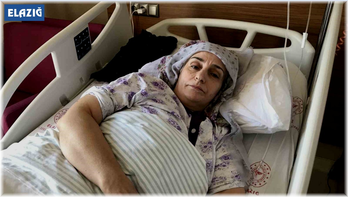 33 saat sonran enkazdan çıkartılan depremzede, "AFAD'ın ışığını görünce ağladım"