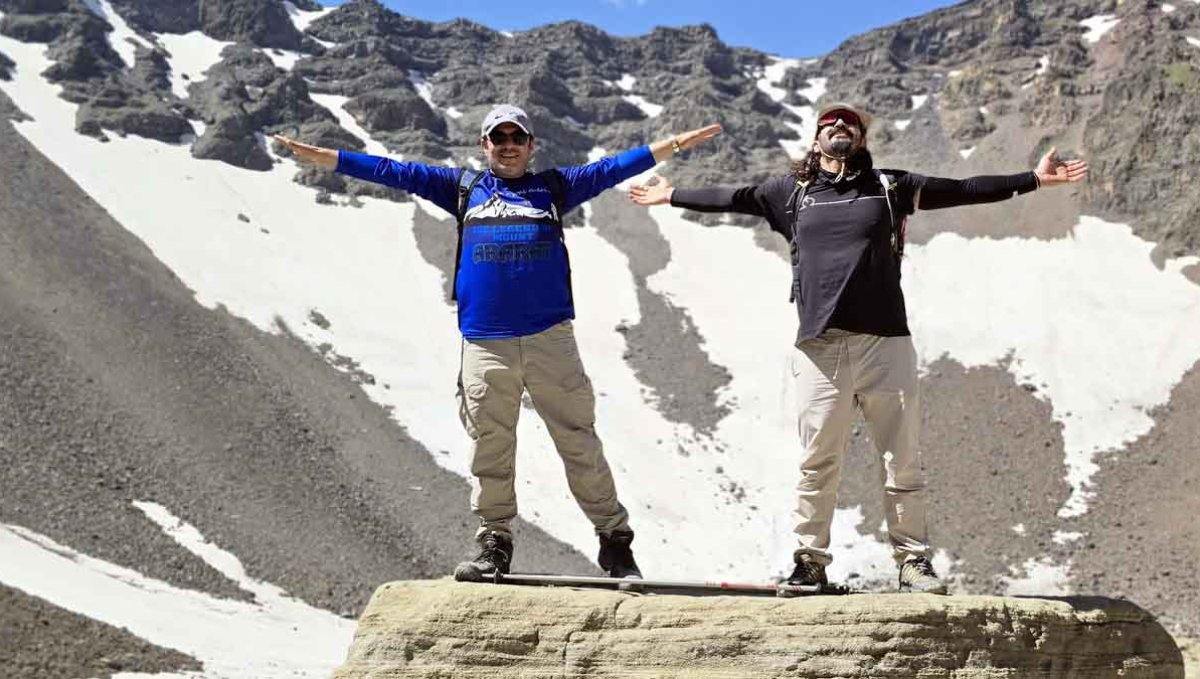 35 kilometre, 12 saat: Doğaseverler Tendürek'in kalbine yürüdü