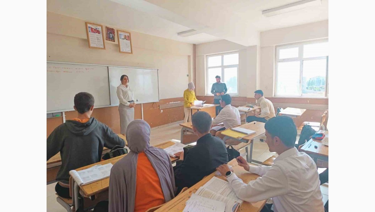 Patnos İlçe Milli Eğitim Müdürü Çam'dan Öğrencilere Başarı Mesajı