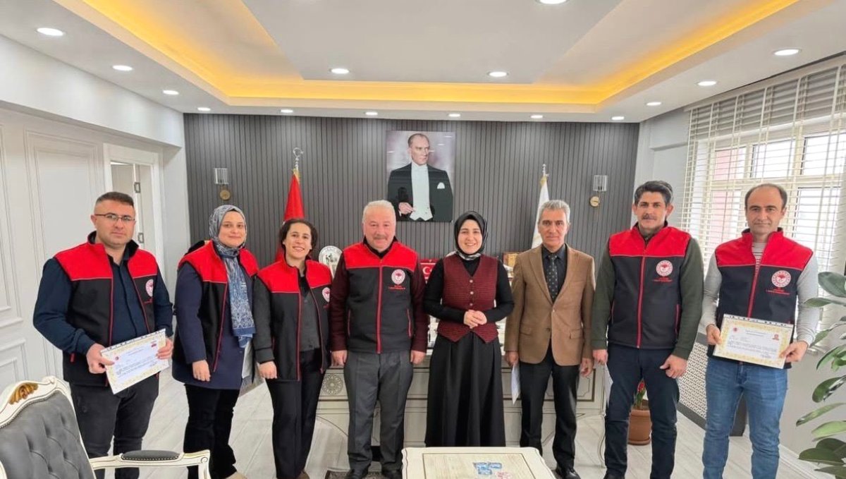 Taşlıçay'da sahipli köpeklerin dijital kimliklendirme çalışmaları tamamlandı