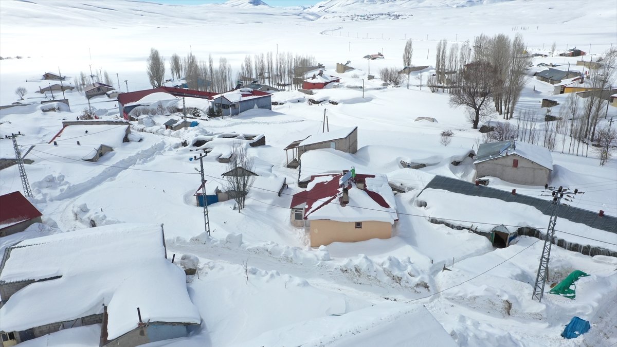 Ağrı’da Bahar Geldi Ama Köyler Hâlâ 3 Metre Karın Altında
