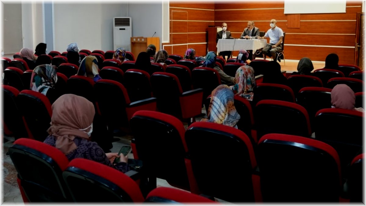 4-6 yaş grubu Kur'an Kursu öğreticileriyle istişare toplantısı yapıldı