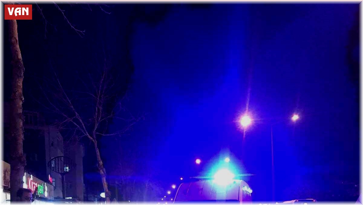 4 aracın karıştığı kazada 3 kişi yaralandı