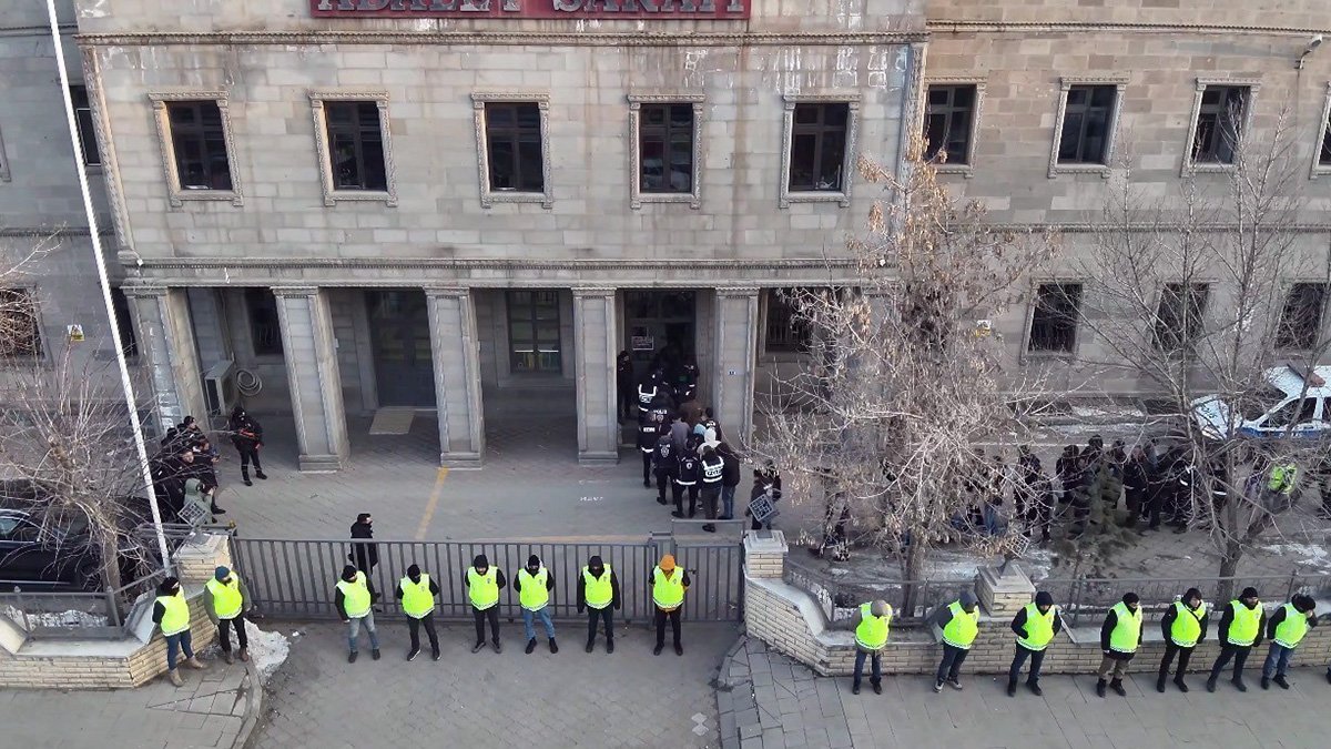 4 milyarlık yasa dışı bahis ağı çökertildi: Ağrı Merkezli 9 ilde operasyon, 65 tutuklama