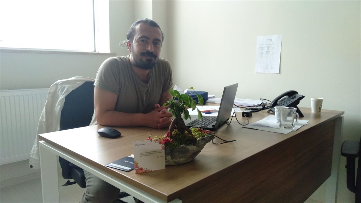 42 yaşındaki öğretim üyesi Kovid-19 nedeniyle hayatını kaybetti