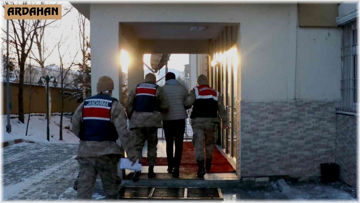 5 ayrı suçtan aranan zanlı tutuklandı