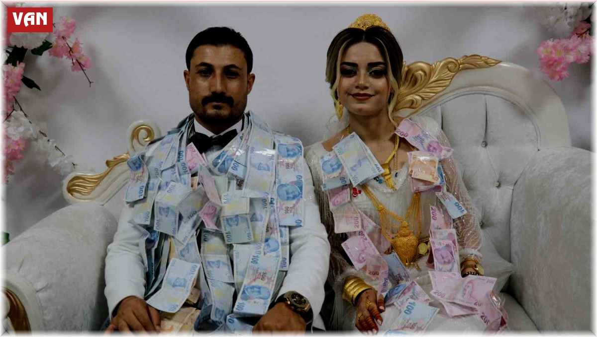 5 bin kişinin katıldığı düğünde gelin ve damada takılan takı dudak uçuklattı