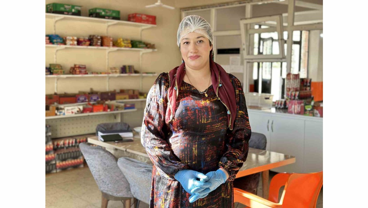 5 yıldır tek başına 800 öğrenciye bakıyor: Gülşen Yalçın'ın azmi takdir topluyor