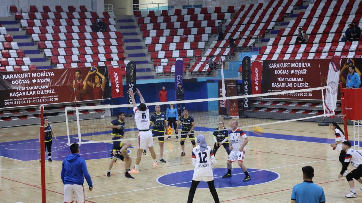 500 sporcunun mücadele ettiği dev turnuvada kupa sahibini buldu