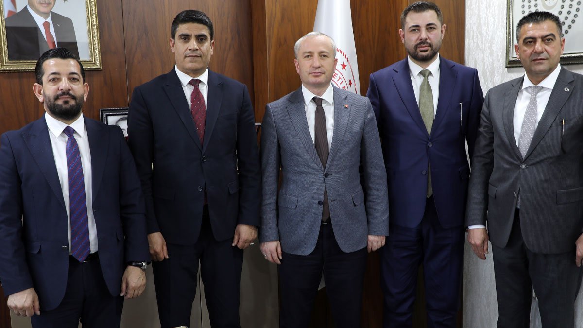 İstanbul Ağrı Dernekler Federasyonu'ndan Ağrı'da eğitime destek mesajı