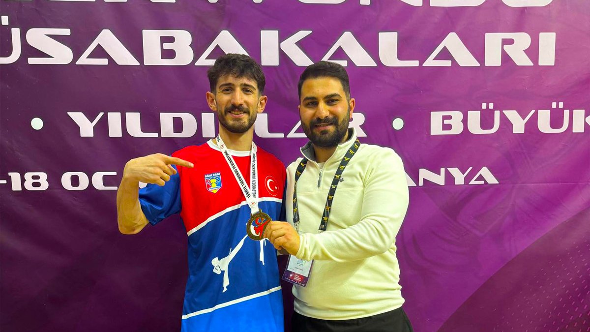 58 kiloda zirveye çıkan isim: Barzan Duman Doğu Grubu’nda altın madalyayı aldı