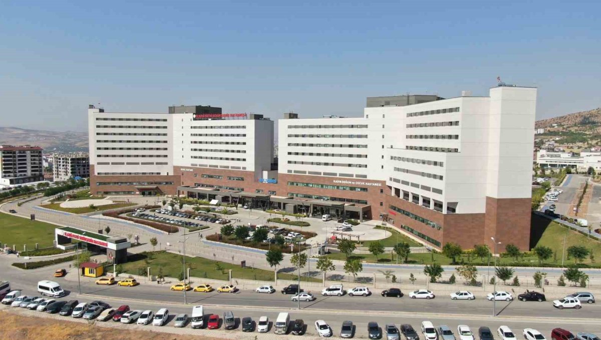 6 Şubat depreminin sağlık üssü: Fethi Sekin Şehir Hastanesi