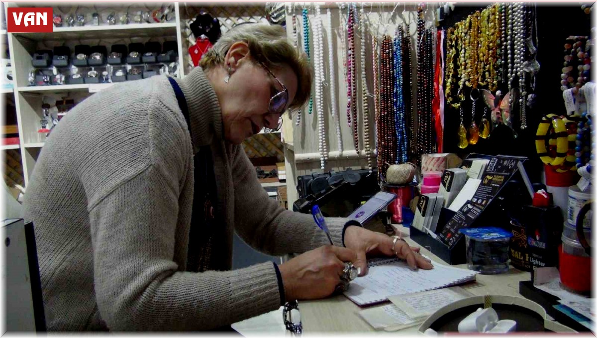 60 yaşından sonra üniversite hayalini gerçekleştirdi