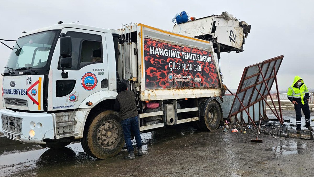 Ağrı’da Vahşi Depolama Sona Eriyor, Atıklar Artık Düzenli Depolama Sahasına Taşınıyor