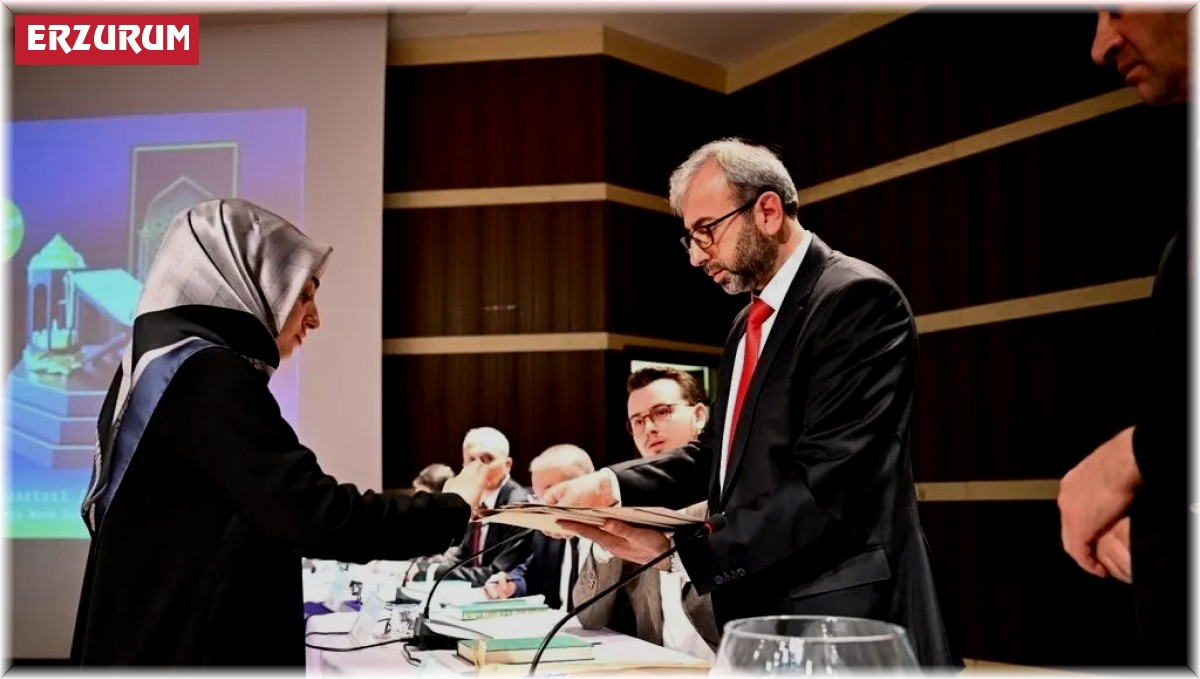 7 üniversitenin hafızları Erzurum'da yarıştı