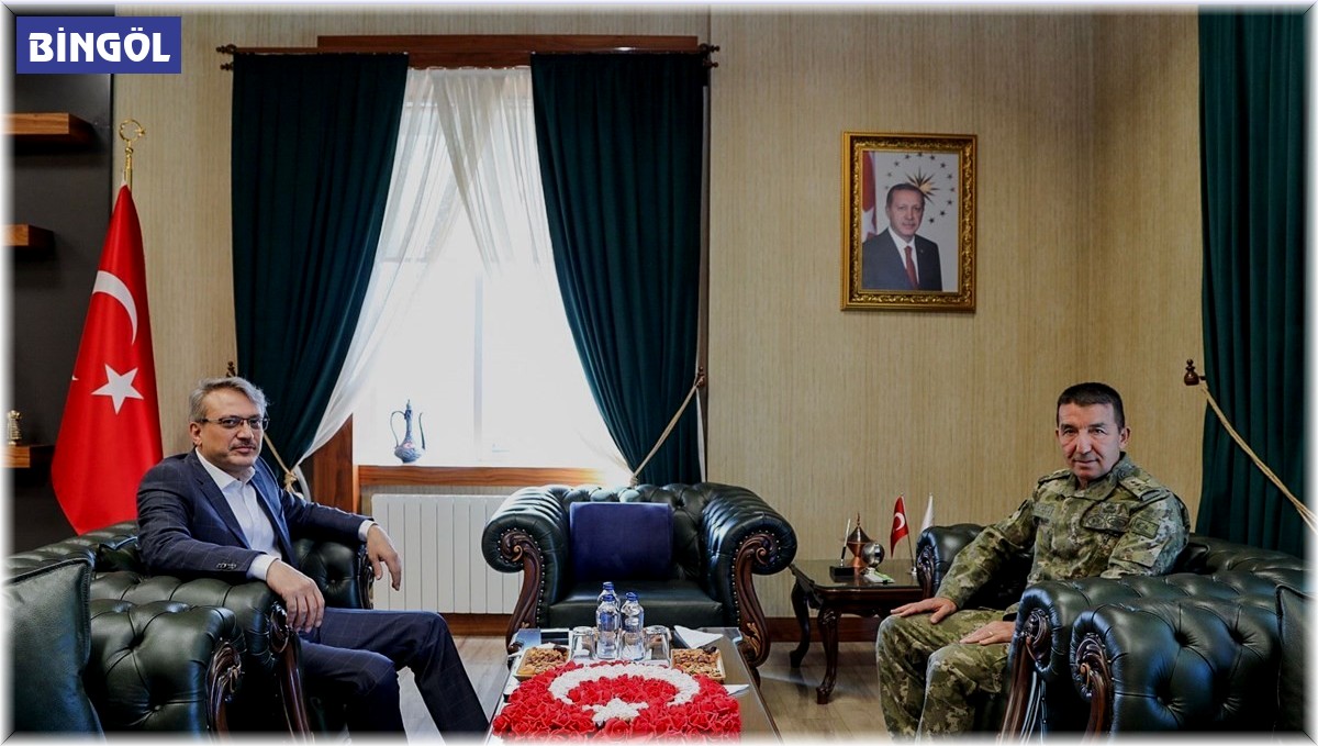 8. Kolordu Komutanı Atay'dan Vali Ekinci'ye ziyaret