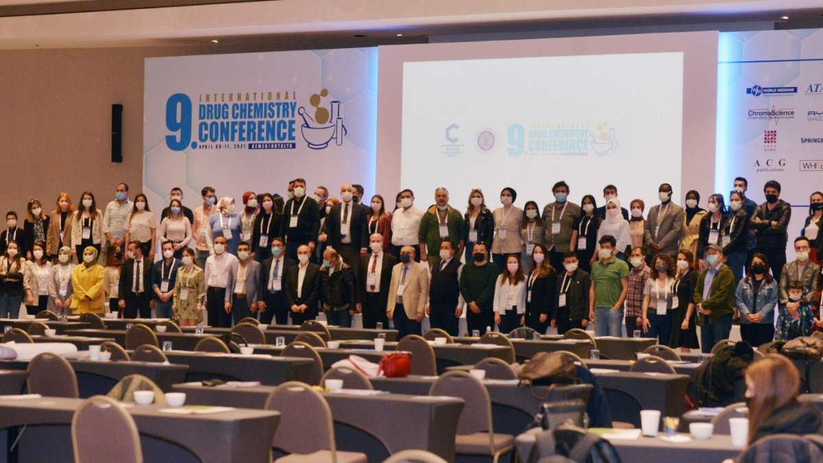 9. İlaç Kimyası Kongresine Atatürk Üniversitesi desteği
