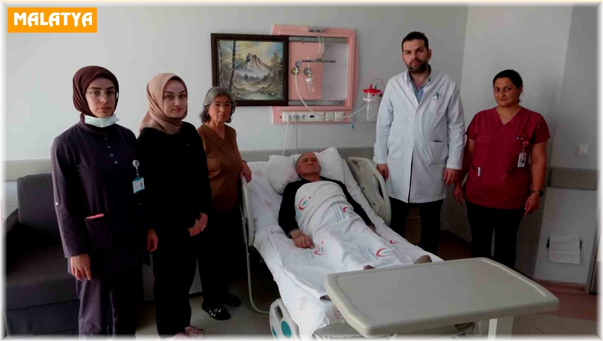 94 yaşında kanseri yenerek taburcu oldu