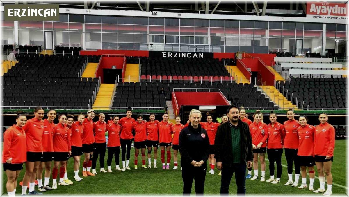 A Milli Kadın Futbol Takımı, Azerbaycan maçı hazırlıklarını Erzincan'da sürdürüyor