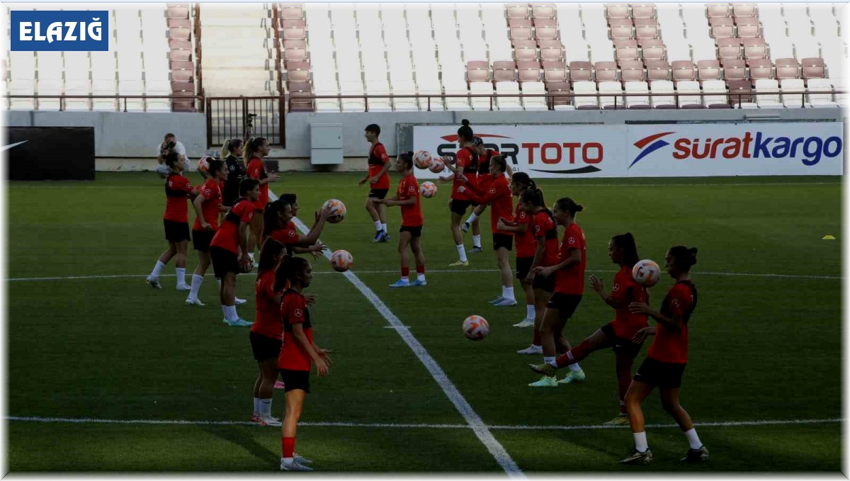 A Milli Kadın Futbol Takımı, Litvanya maçı hazırlıklarını tamamladı