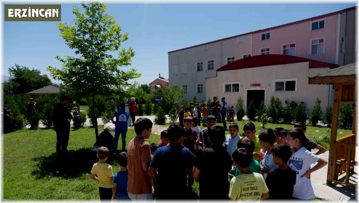 Abdurrahim Reyhan Hz. Camisinde yaz kursu faaliyeti