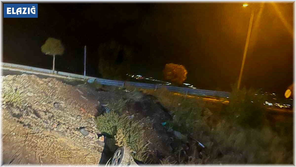 Acar ailesi trafik kazası geçirdi