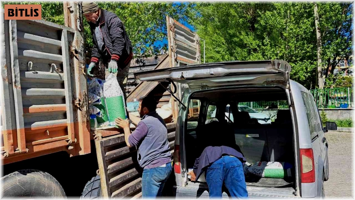 Adilcevaz'da çiftçilere fasulye tohumu dağıtımı