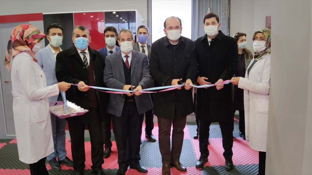 Adilcevaz'da kadınlara yönelik spor merkezi açıldı