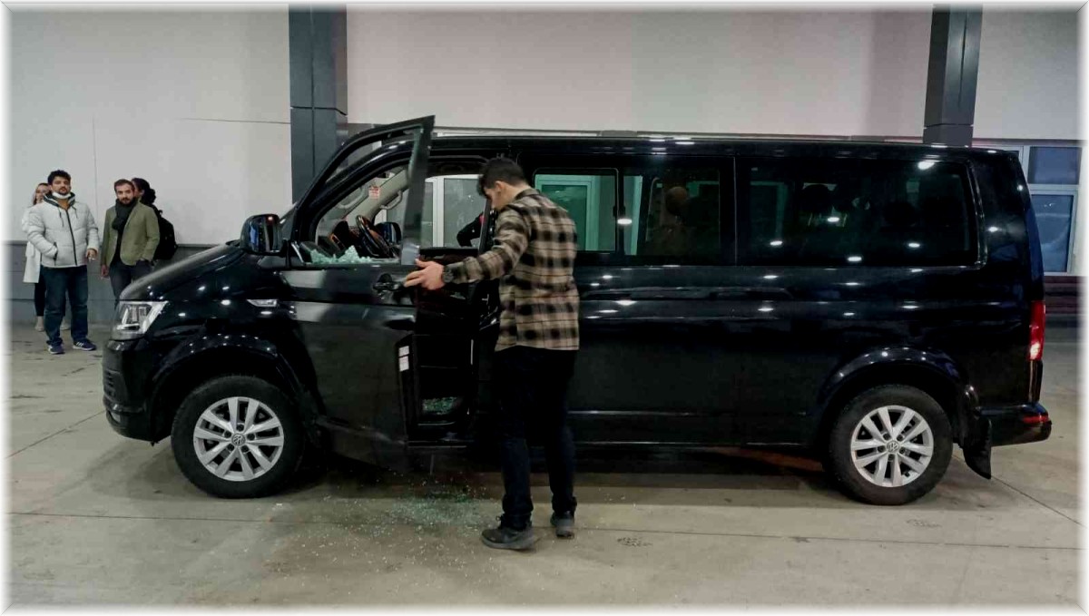 Adliye önünde başlayan silahlı kavga hastanede devam etti