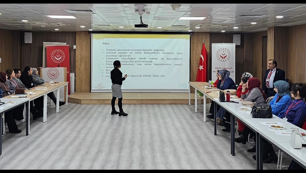 "Afet ve Acil Durumlarda Psikososyal Destek Farkındalık Eğitimi" verildi