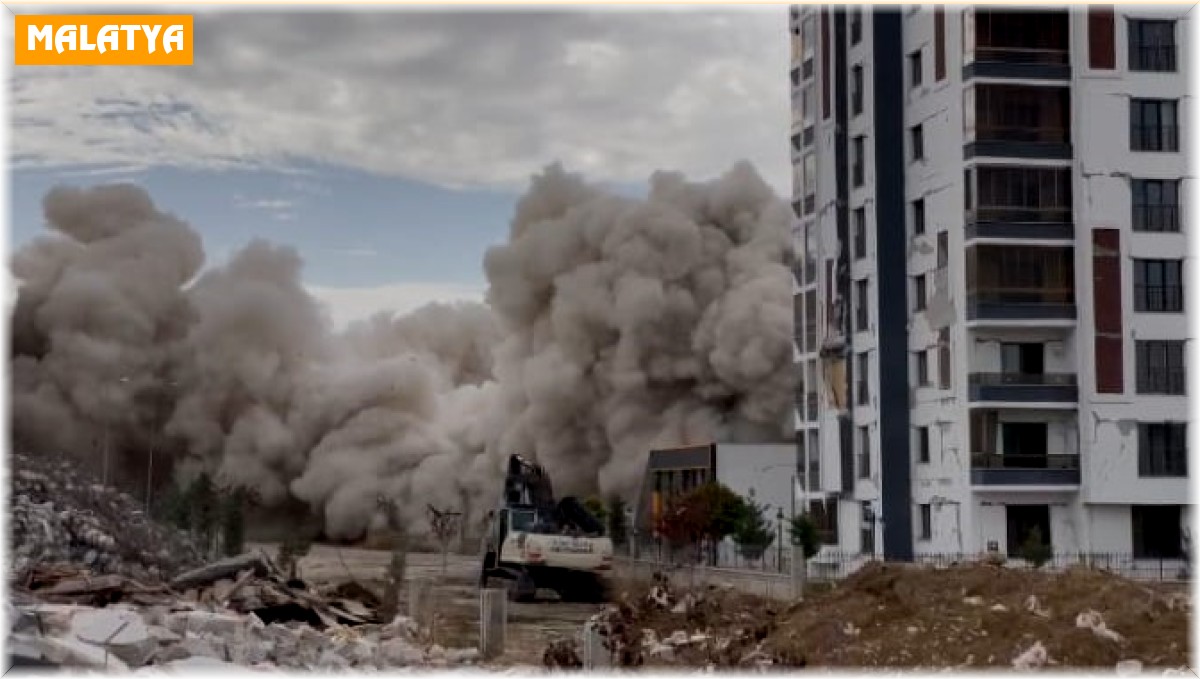 Ağır hasarlı 13 katlı bina saniyeler içerisinde yıkıldı